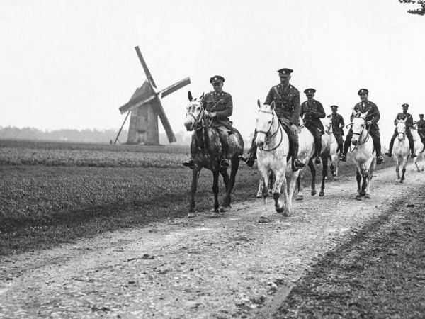 NLS Haig C O of the Royal Scots Greys with his staff wiki